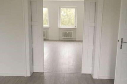Wohnung Salzgitter Ortschaft Südost - 4 Zimmer, 122 m&sup2;, 732&euro; | Angebot:22510150