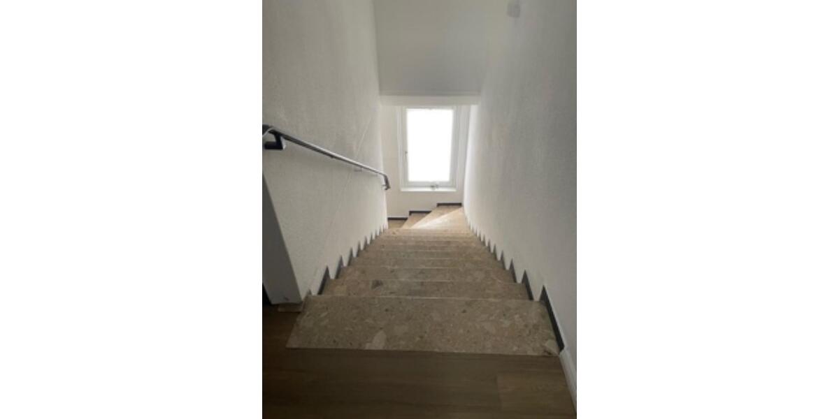 Gewerbeobjekt Braunschweig Heidberg-Melverode - 8 Zimmer, 230 m&sup2;, 2.500&euro; | Angebot:24591522