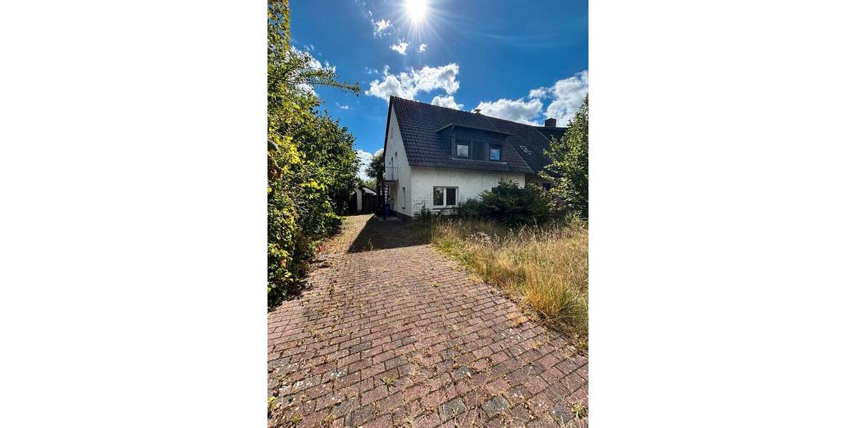 Einfamilienhaus Gifhorn - 8 Zimmer, 156 m&sup2;, 240.000&euro; | Angebot:25976893