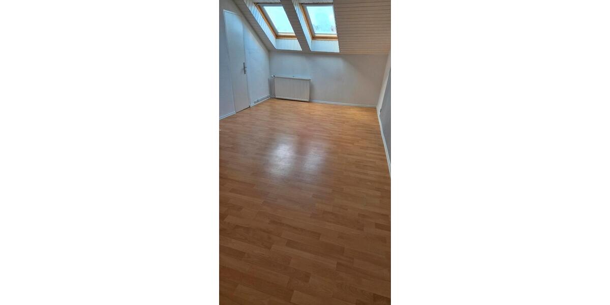 Dachgeschoßwohnung Salzgitter Ortschaft Nord - 2 Zimmer, 62 m&sup2;, 365&euro; | Angebot:25782482