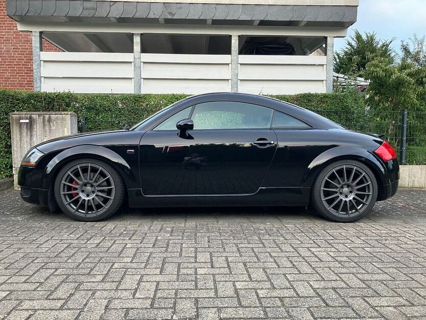 TT