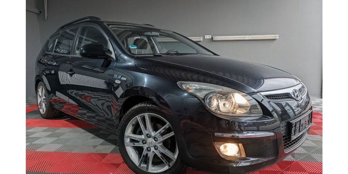 Hyundai i30 228.566 km 3.480 &euro; Braunschweig 38112
