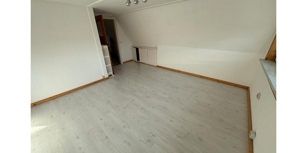 Dachgeschoßwohnung Wolfsburg Ehmen - 2 Zimmer, 40 m&sup2;, 520&euro; | Angebot:26552098