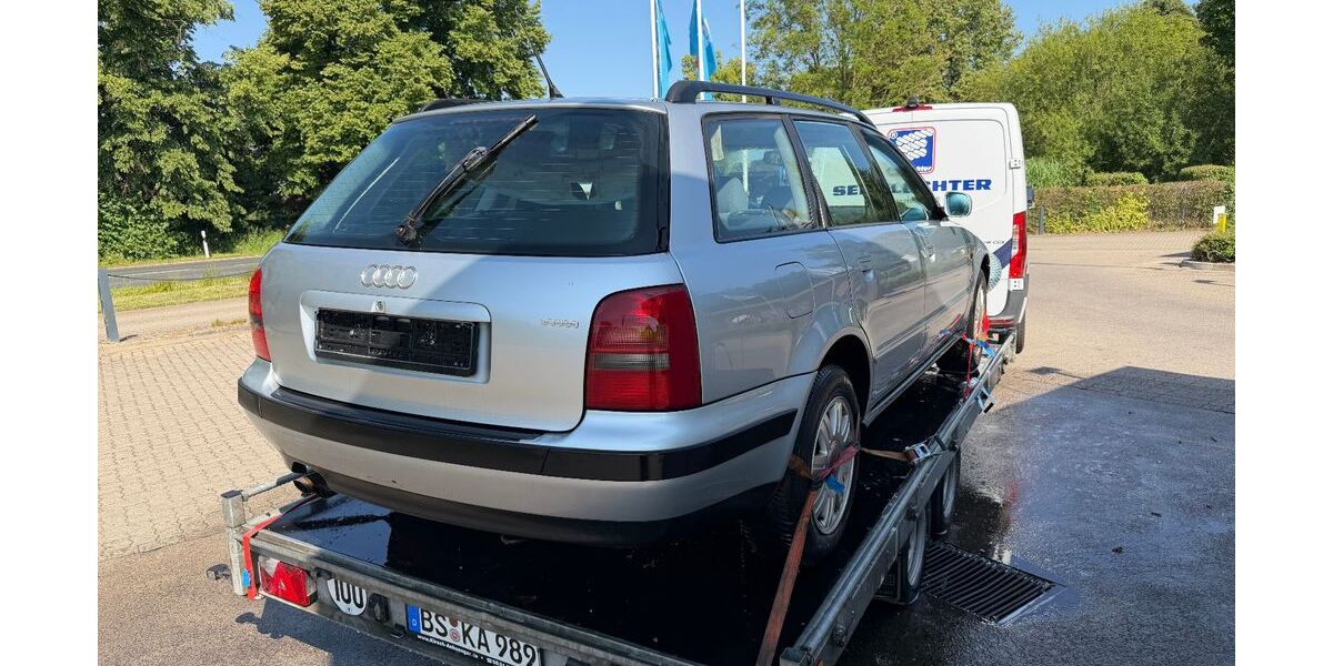 Audi A4 313.000 km 2.850 &euro; Rötgesbüttel 38531