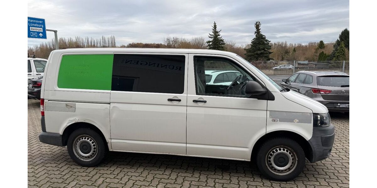 VW T5 Transporter 263.077 km 7.390 &euro; Braunschweig 38122