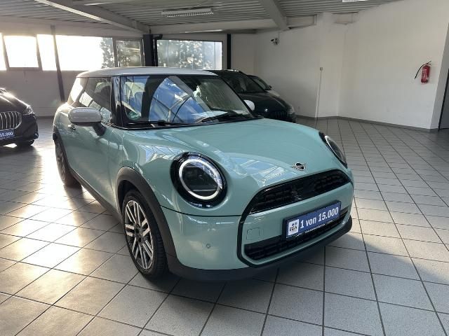 Mini Cooper C 8.584 km 27.900 &euro; Salzgitter 38228