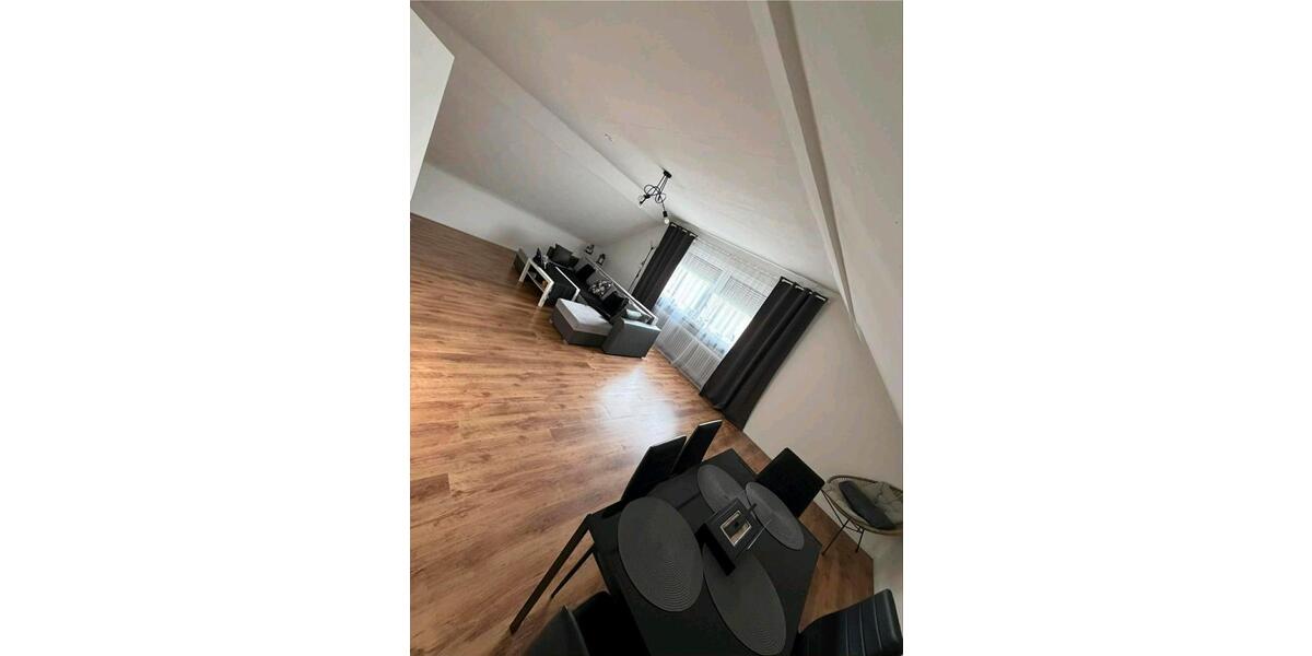 Dachgeschoßwohnung Ilsede Adenstedt - 1 Zimmer, 80 m&sup2;, 750&euro; | Angebot:26083146
