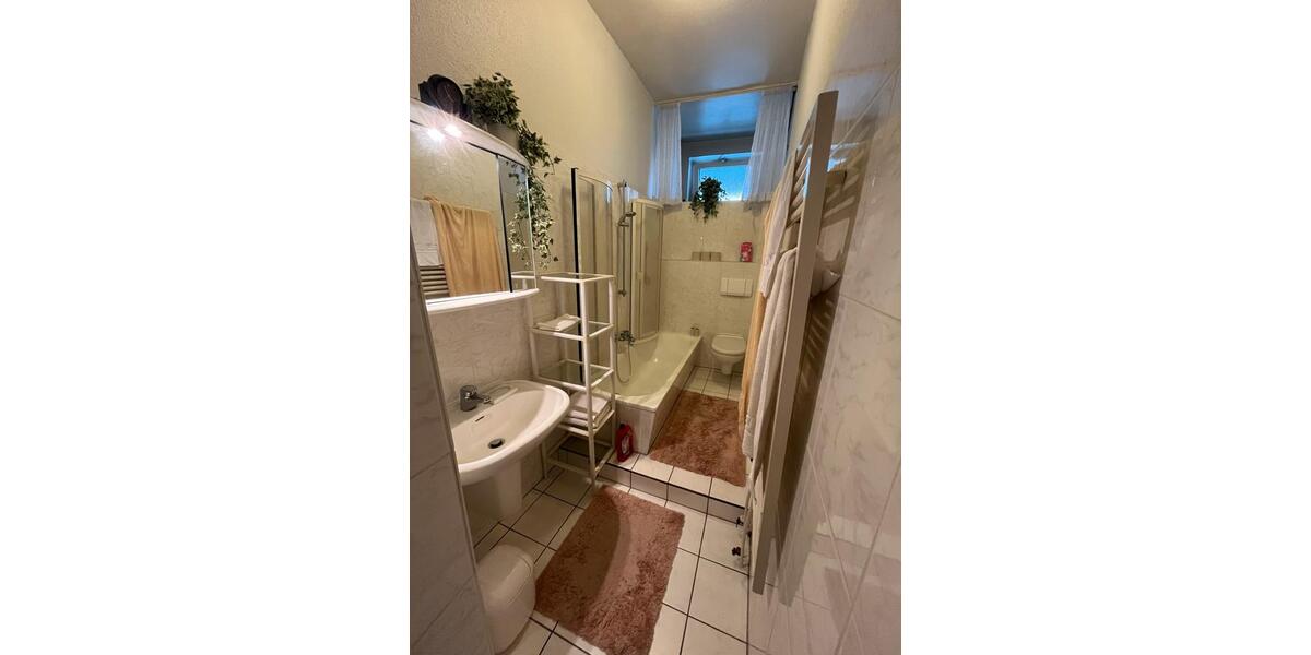 Etagenwohnung Braunschweig Lehndorf-Watenbüttel - 4 Zimmer, 104 m&sup2;, 1.300&euro; | Angebot:24854506