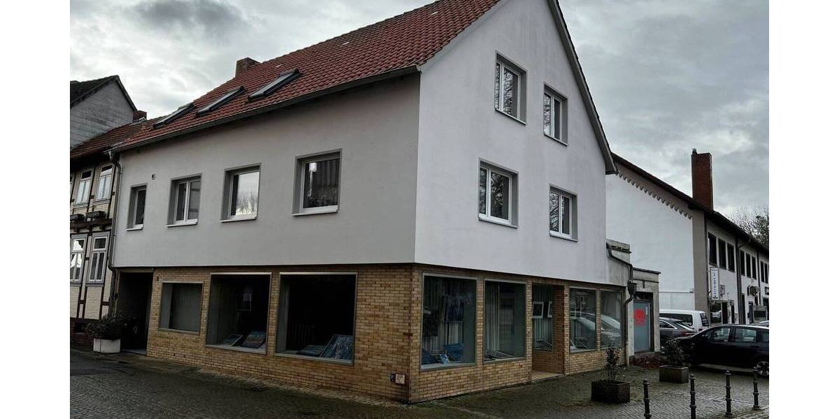 Wohn- und Geschäftshaus 8 zimmer