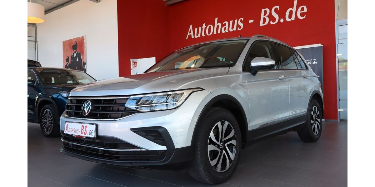 VW Tiguan 89.518 km 22.900 &euro; Braunschweig 38116