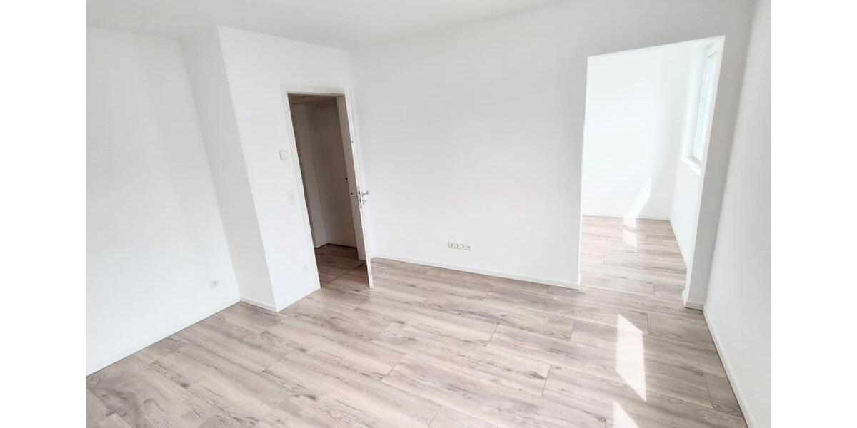 Doppelhaushälfte Wolfenbüttel Ahlum - 8 Zimmer, 200 m&sup2;, 2.490&euro; | Angebot:27610556