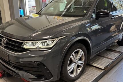 VW Tiguan 115.500 km 27.890 &euro; Braunschweig 38114