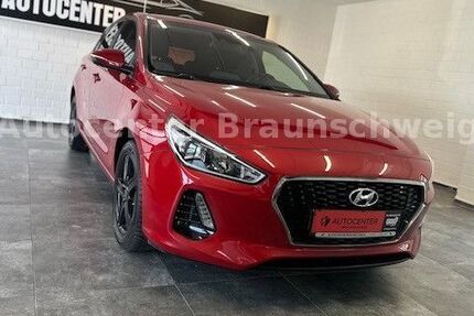 Hyundai i30 106.000 km 9.950 &euro; Braunschweig 38112