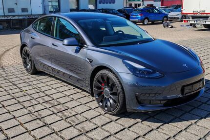 Tesla Model 3 36.962 km 31.970 &euro; Braunschweig 38112