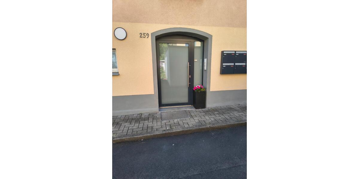 Etagenwohnung Braunschweig Broitzem - 11 Zimmer, 258 m&sup2;, 649.000&euro; | Angebot:26897771