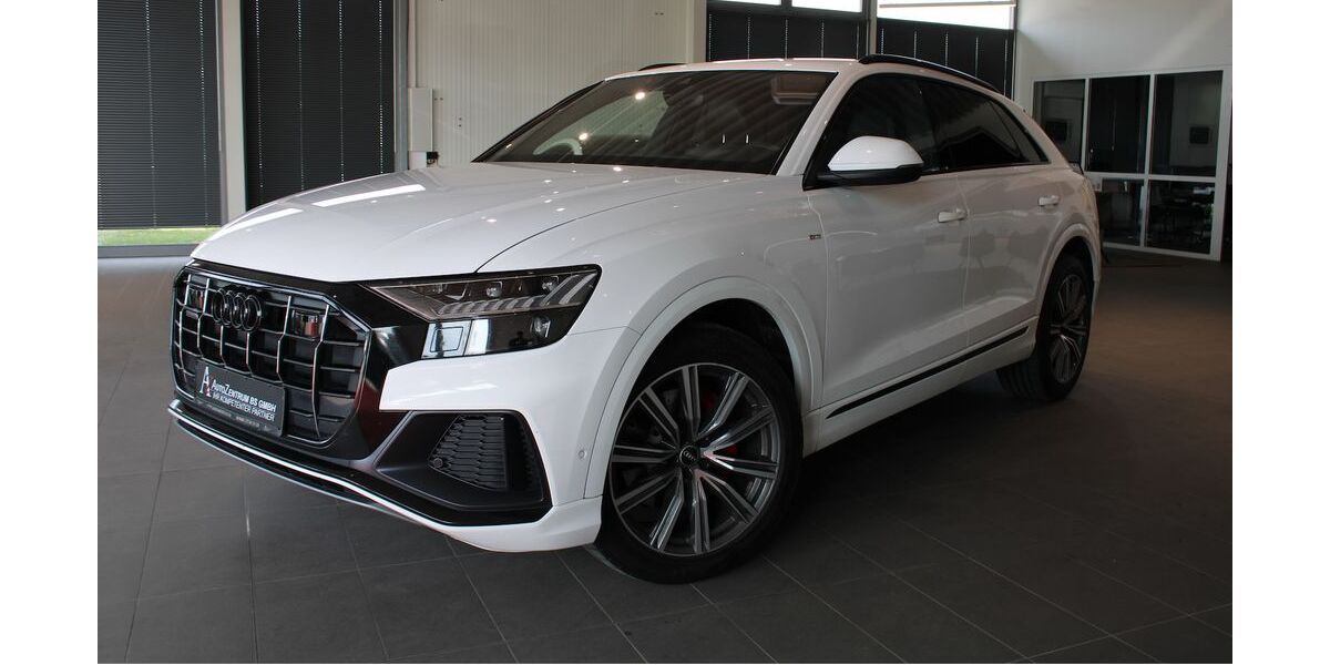Audi Q8 213.000 km 42.490 &euro; Braunschweig 38126