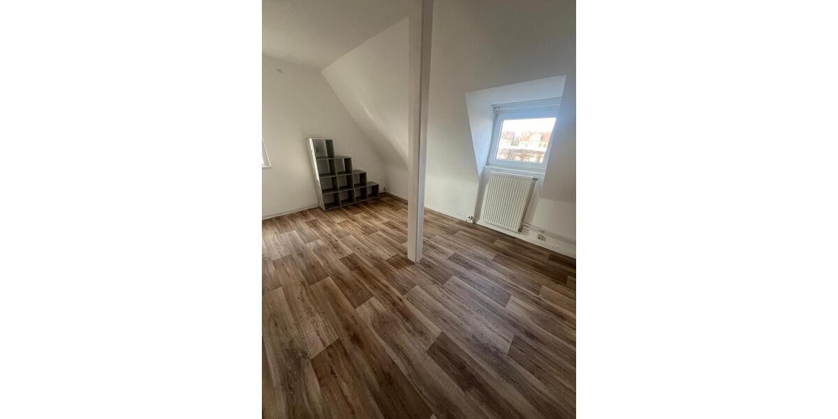 Etagenwohnung Peine Südstadt - 3 Zimmer, 95 m&sup2;, 1.061&euro; | Angebot:26143312