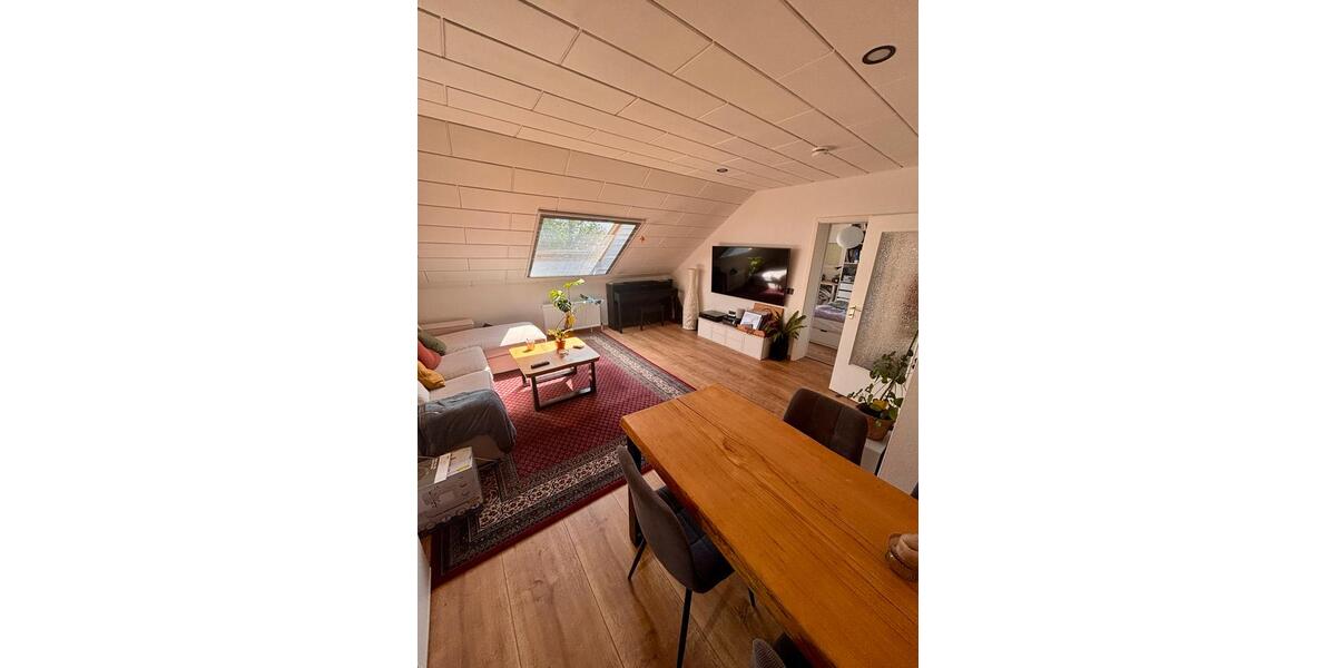 Dachgeschoßwohnung Lehre - 2 Zimmer, 75 m&sup2;, 640&euro; | Angebot:26448372