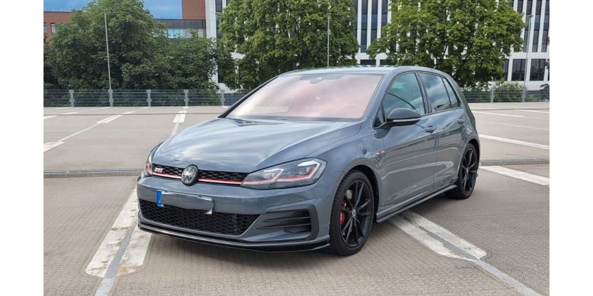 VW Golf 64.285 km 27.950 &euro; Uehrde/ Barnstorf 38170