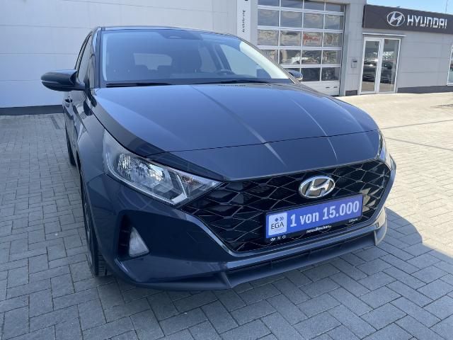 i20