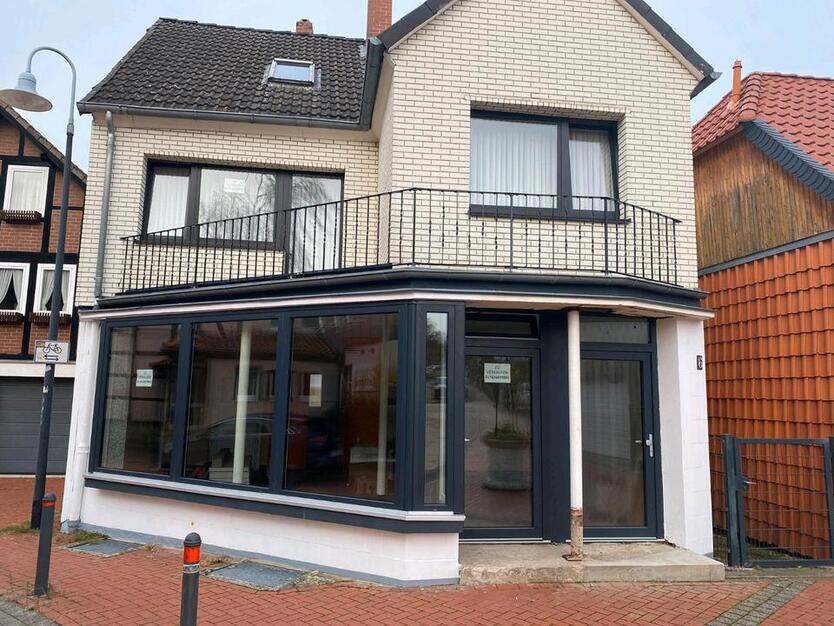 Einfamilienhaus+Laden 169m² SZ-BAD Zentrum 4.Zimmer