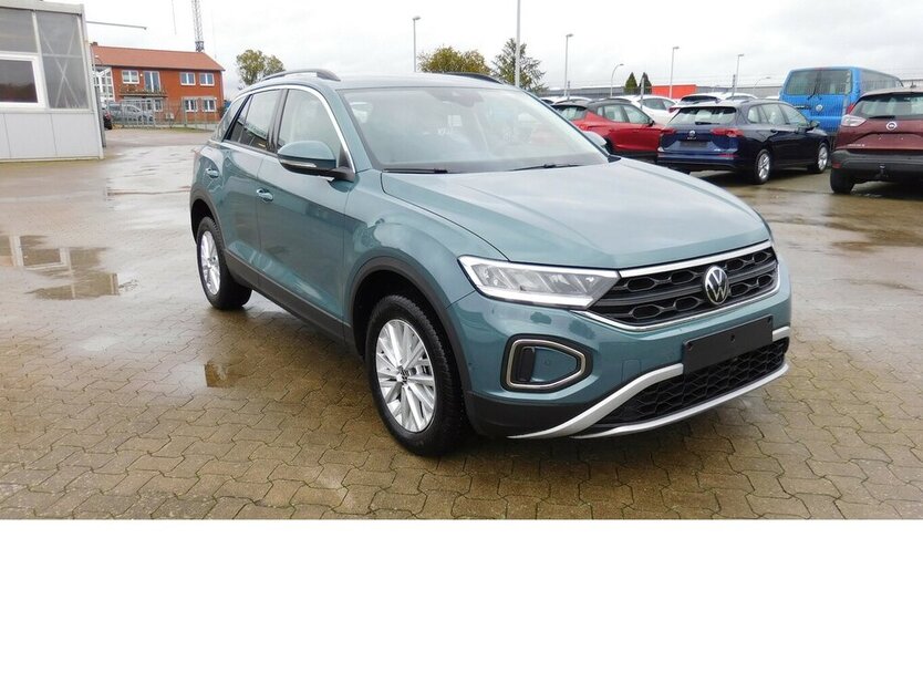 VW T-Roc 1.5 Life TSI BMT Navi Klima Standheizung 29.700 km 23.990 € Vordorf 38533