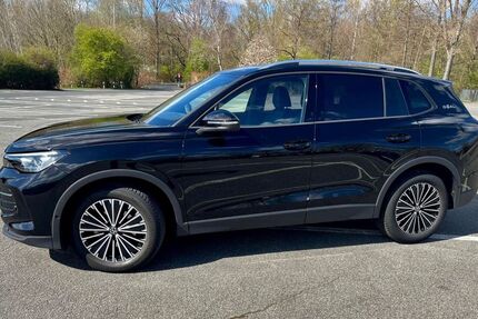 VW Tiguan 17.000 km 35.600 &euro; Braunschweig 38118