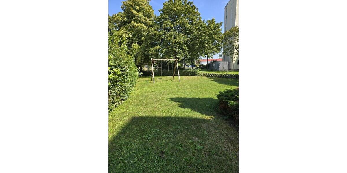 Erdgeschoßwohnung Wolfenbüttel - 4 Zimmer, 94 m&sup2;, 1.000&euro; | Angebot:25438434