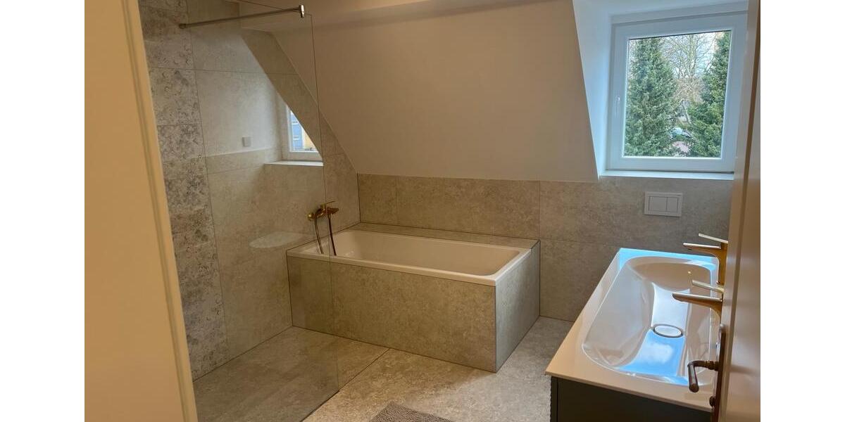 Etagenwohnung Braunschweig Lehndorf-Watenbüttel - 4 Zimmer, 150 m&sup2;, 2.700&euro; | Angebot:25948877