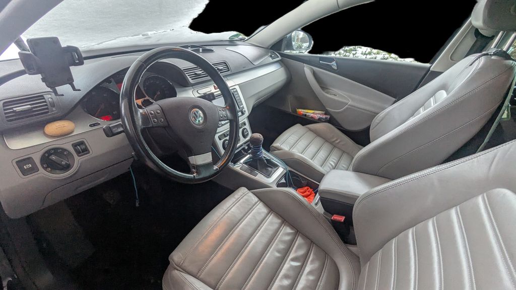 VW Passat Variant 260.000 km 2.600 &euro; Sassenburg 38524