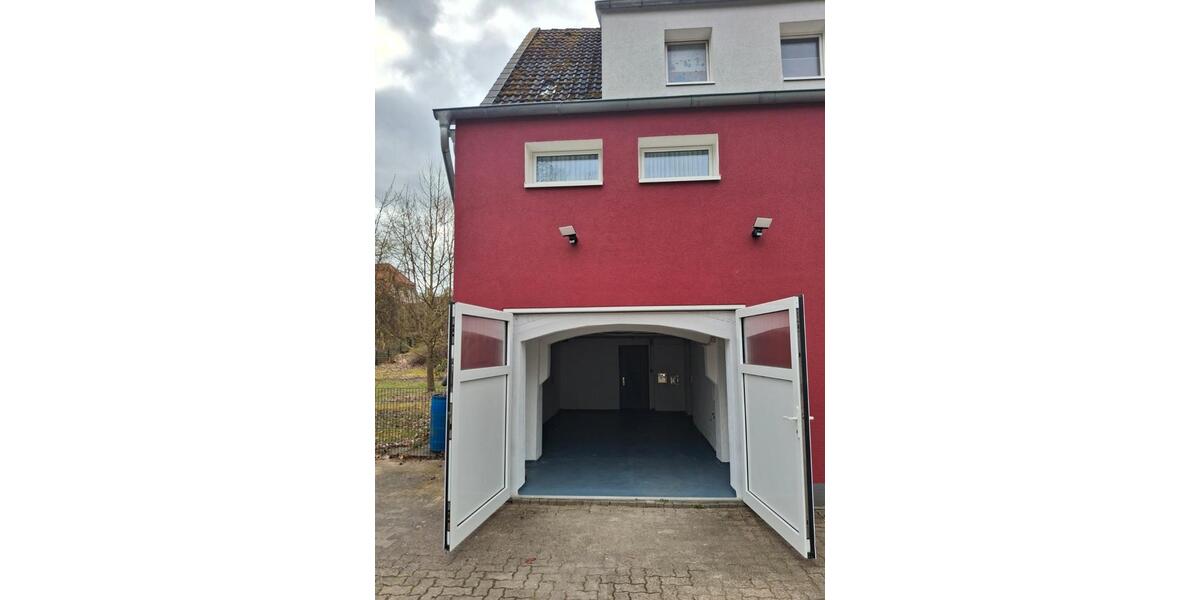 Erdgeschoßwohnung Peine - 3 Zimmer, 80 m&sup2;, 680&euro; | Angebot:26021945