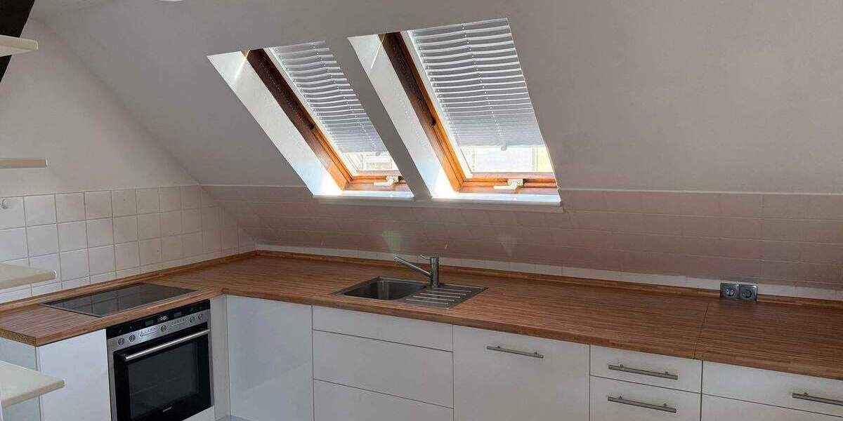 Etagenwohnung Braunschweig Innenstadt - 3 Zimmer, 101 m&sup2;, 1.050&euro; | Angebot:25708270