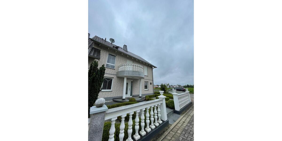 Doppelhaushälfte Vechelde - 6 Zimmer, 220 m&sup2;, 644.000&euro; | Angebot:24745462