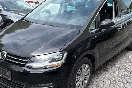 VW Sharan 125.961 km 21.990 &euro; Braunschweig 38122