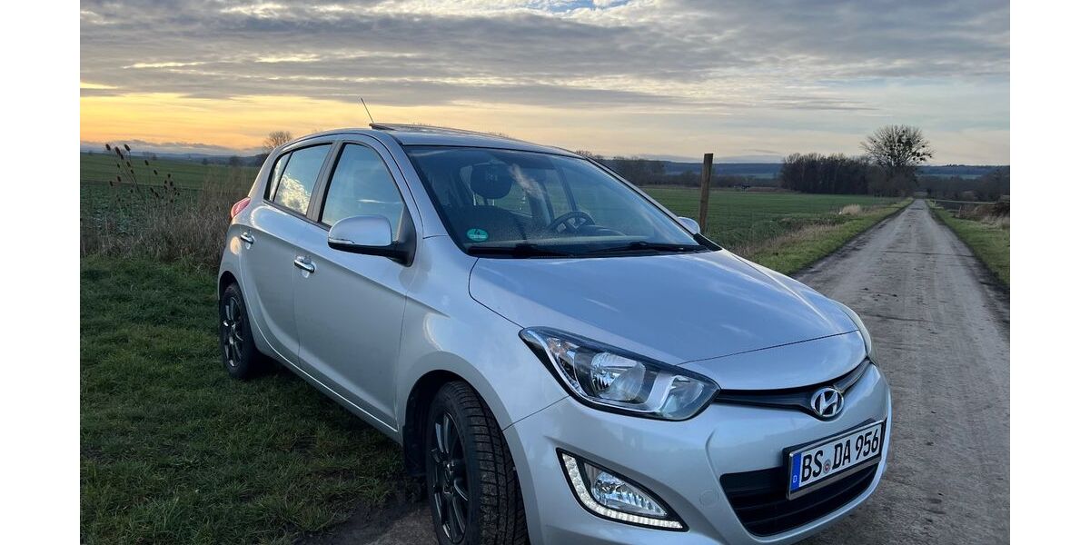 Hyundai i20 193.000 km 3.500 &euro; Wolfenbüttel 38304