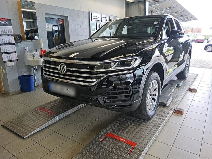 VW Touareg 75.000 km 35.890 € Braunschweig 38114