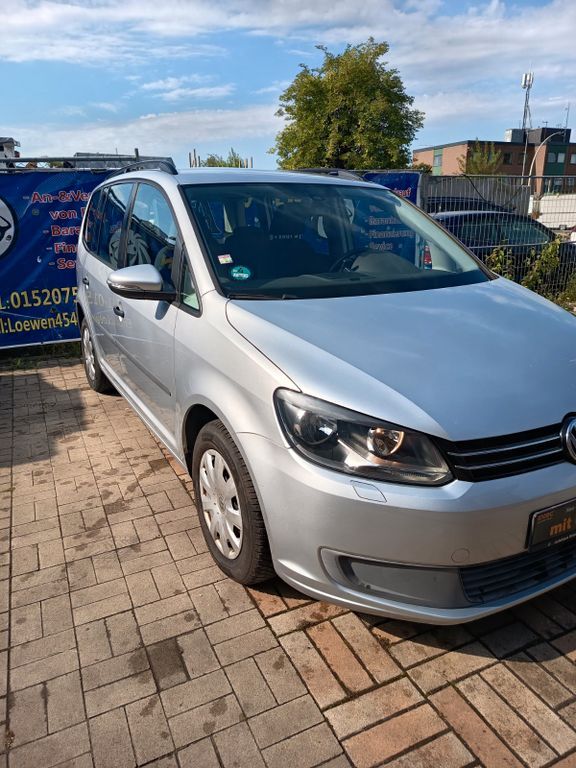 VW Touran 166.810 km 7.490 € Braunschweig 38112