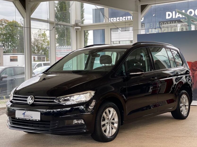 VW Touran 83.265 km 23.490 € Salzgitter 38228