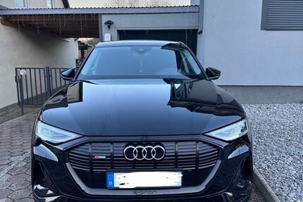 Audi e-tron 60.600 km 35.444 € Salzgitter 38229