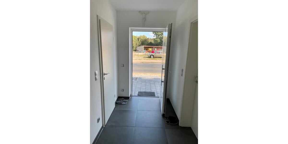 Doppelhaushälfte Wolfsburg - 6 Zimmer, 170 m&sup2;, 1.700&euro; | Angebot:25379059