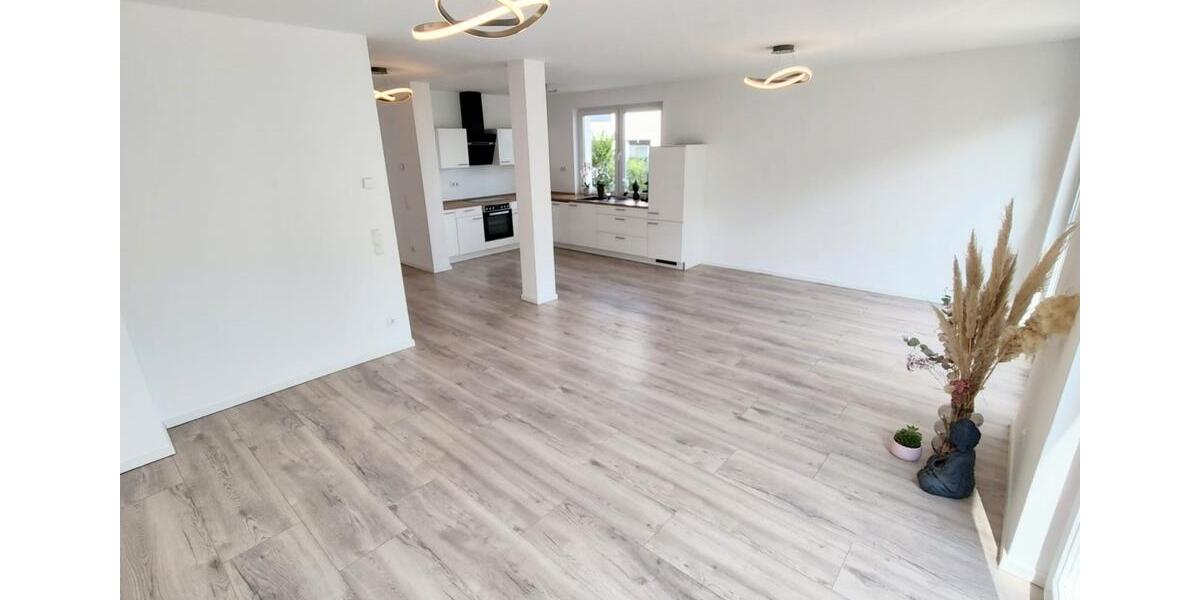 Doppelhaushälfte Wolfenbüttel Ahlum - 8 Zimmer, 200 m&sup2;, 2.490&euro; | Angebot:27610556