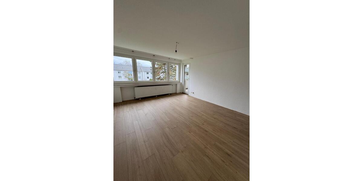 Sanierte 2-Zimmer-Wohnung mit Balkon und EBK in Peine 2 zimmer