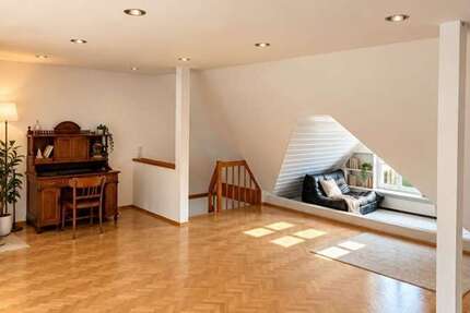 Haus Braunschweig - 10 Zimmer, 276 m&sup2;, 2.600&euro; | Angebot:27722938