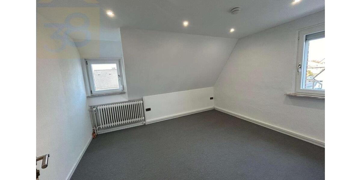 Etagenwohnung Wolfsburg Alt-Wolfsburg - 4 Zimmer, 120 m&sup2;, 990&euro; | Angebot:24783600