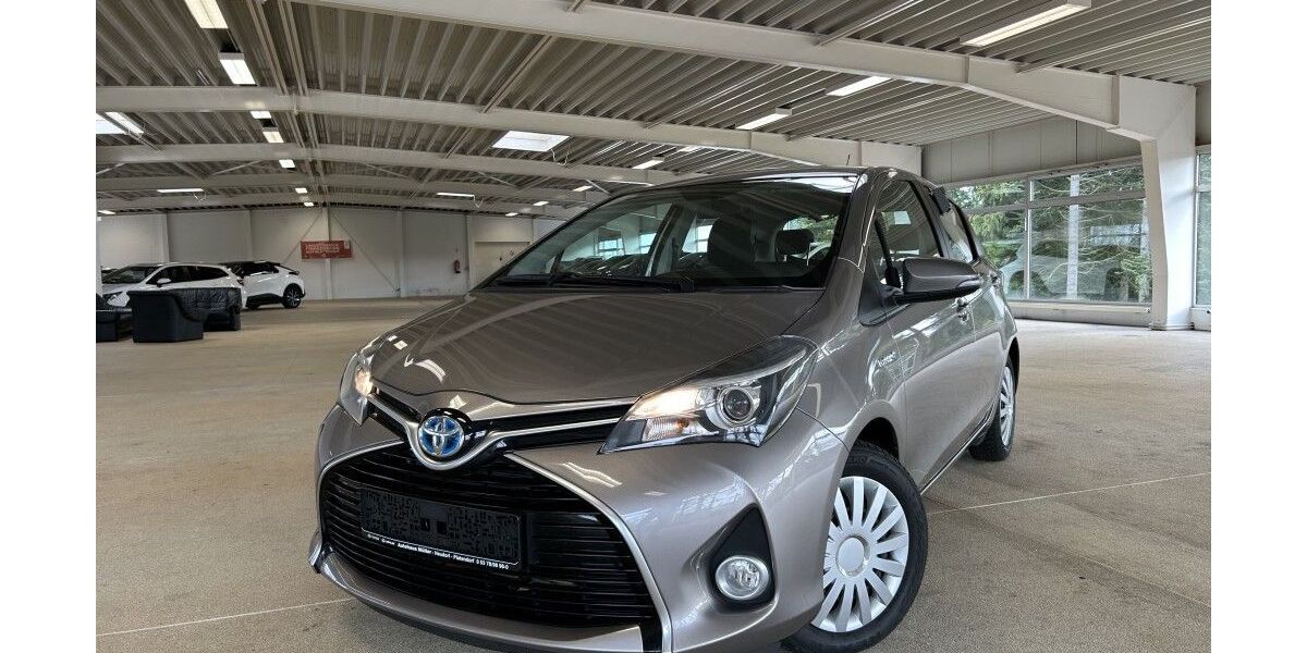 Toyota Yaris 66.551 km 11.480 &euro; Sassenburg / Neudorf- Pl 38524