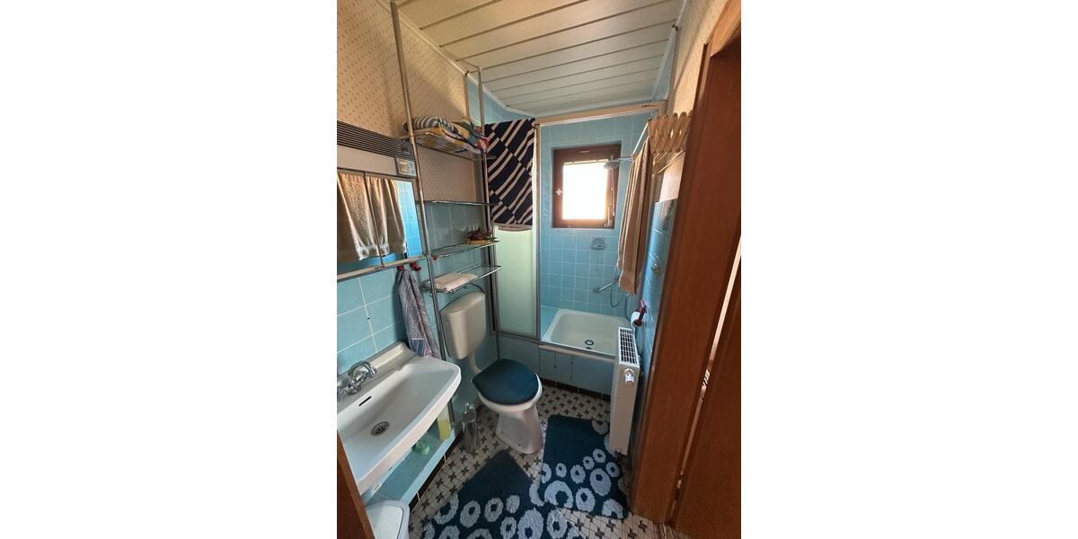 Einfamilienhaus Isenbüttel - 8 Zimmer, 250 m&sup2;, 350.000&euro; | Angebot:25903958