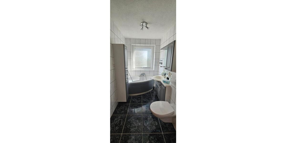 Etagenwohnung Wolfenbüttel Adersheim - 3 Zimmer, 75 m&sup2;, 175.000&euro; | Angebot:26934572