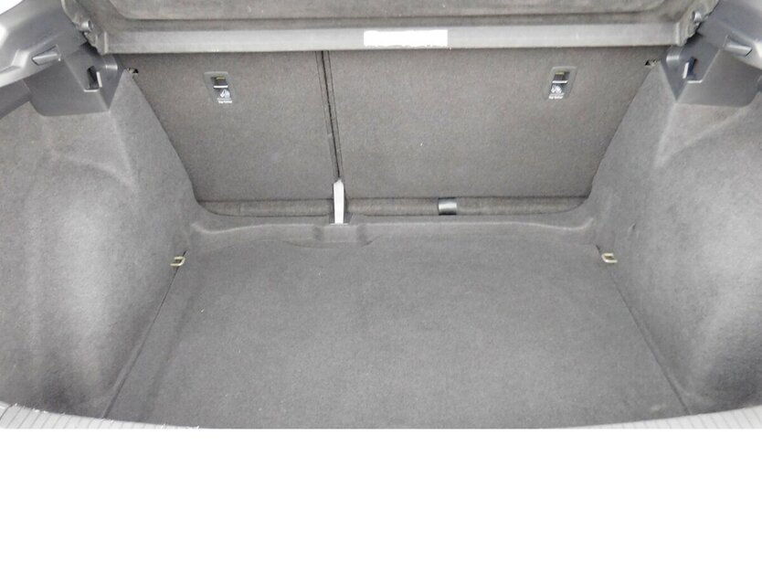 VW T-Roc 1.0 Life TSI BMT Navi Klima Alu 47.400 km 17.990 € Vordorf 38533