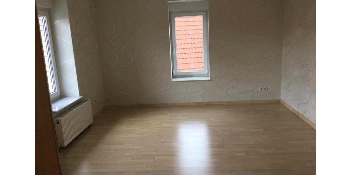 Etagenwohnung Salzgitter Ortschaft Nord - 5 Zimmer, 185 m&sup2;, 1.200&euro; | Angebot:25448945