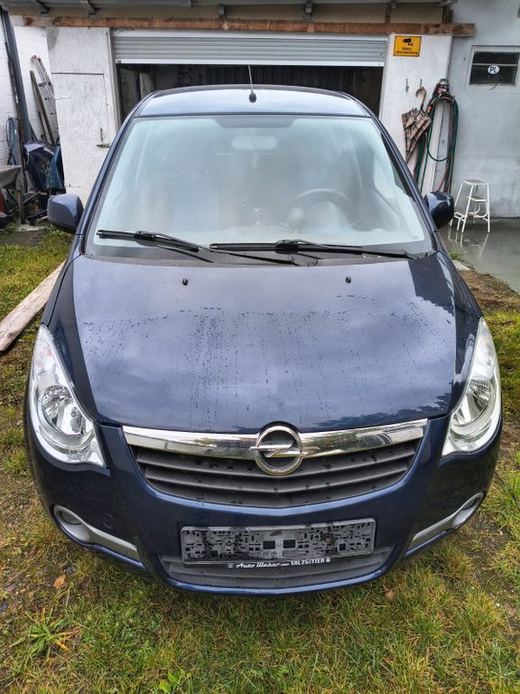 Opel Agila 147.000 km 1.380 € Braunschweig 38110
